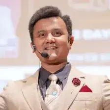 Solaiman J YouthX Career Accelerator — ক্যারিয়ার গড়ার সেরা সুযোগ